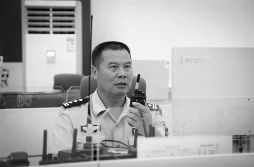从军装到警服,武清良那份刻在骨子里的军人本色与为民初心从未改变